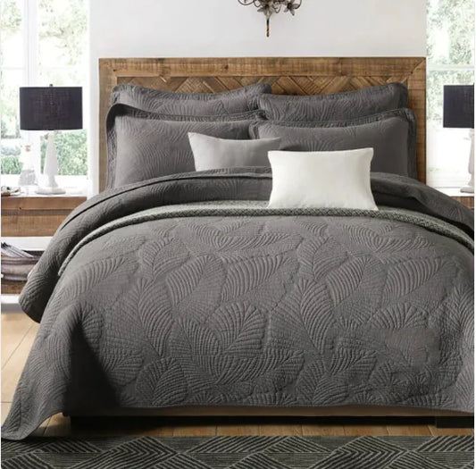 Embroidered 3-Piece Bedding Set